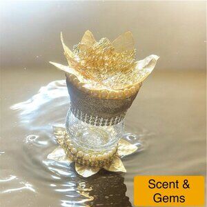 GOLDIE PEARLY TEALIGHT HOLDER (HANDMADE)